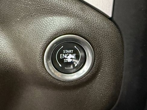 Used 2019 GMC Sierra 1500 SLT image 15