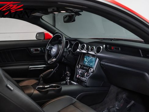 Used 2018 Ford Mustang GT Premium w/ GT Performance Package RWD image 46