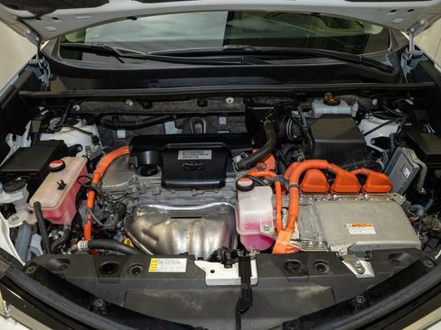 Used 2016 Toyota RAV4 Limited image 19