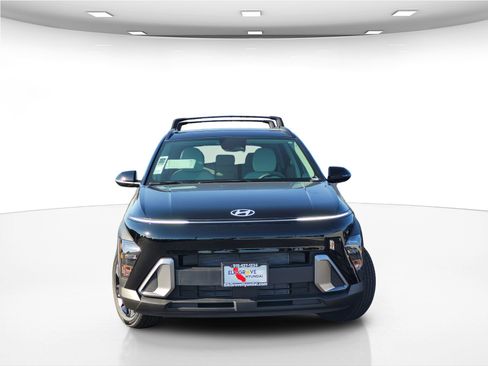 New 2024 Hyundai Kona SEL w/ Convenience Package image 2