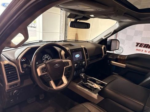 Used 2020 Ford F150 Lariat w/ Equipment Group 502A Luxury AWD/4WD image 14
