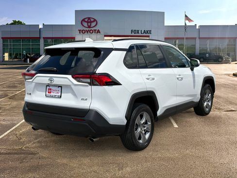 Used 2024 Toyota RAV4 XLE FWD image 7