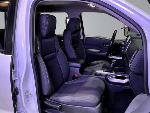 Used 2022 Nissan Frontier SV AWD/4WD image 30