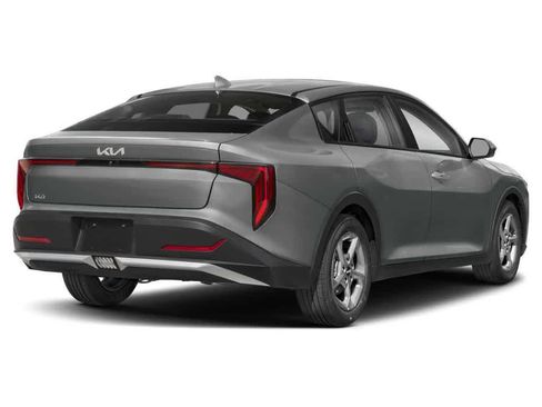 New 2026 Kia K4 LXS FWD image 2