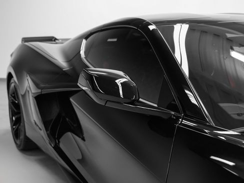 Used 2025 Chevrolet Corvette Z06 image 7