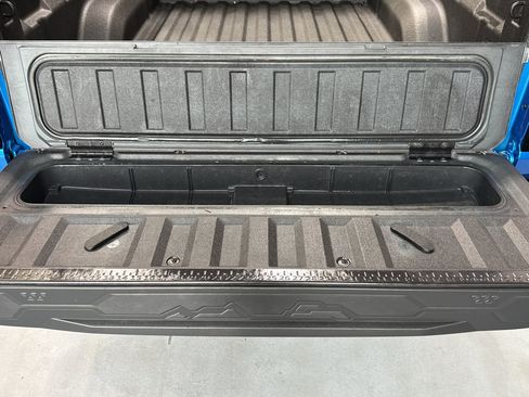 Used 2024 Chevrolet Colorado Z71 w/ Z71 Convenience Package 2 AWD/4WD image 19