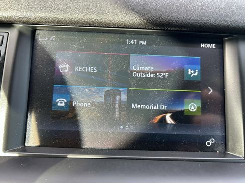 Used 2017 Land Rover Discovery Sport HSE Luxury image 34