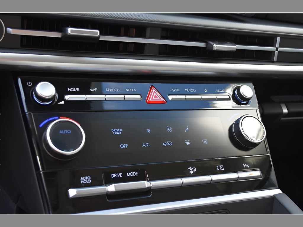 New 2026 Hyundai Santa Fe SE FWD image 23