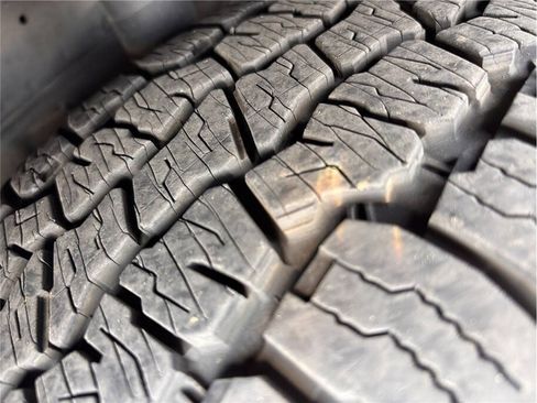 Used 2010 Ford Escape Limited AWD/4WD image 18