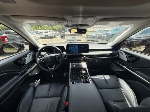 New 2025 Lincoln Aviator Reserve w/ Luxury Package image 5