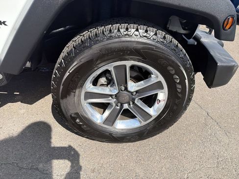 Used 2018 Jeep Wrangler Unlimited Sport S AWD/4WD image 31