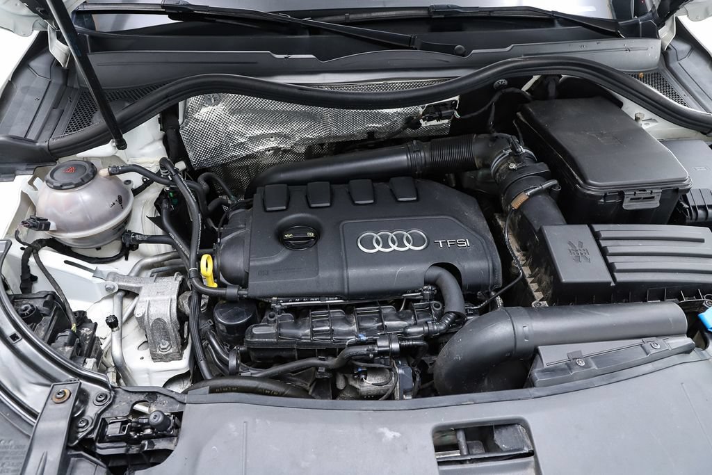 Used 2018 Audi Q3 2.0T Premium Plus w/ Premium Plus Package AWD/4WD image 32