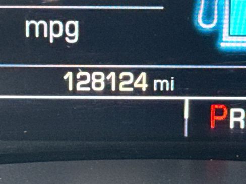 Used 2015 Chevrolet Impala LT w/ Convenience Package image 16