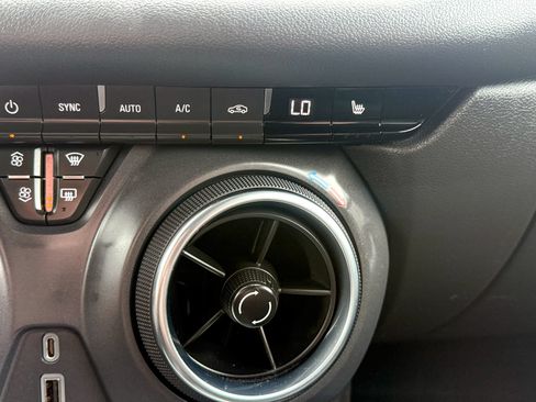 Used 2022 Chevrolet Blazer LT w/ Midnight/Sport Edition AWD/4WD image 31