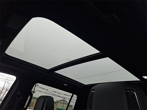 Used 2024 Cadillac Escalade ESV Premium Luxury w/ Performance Package image 14