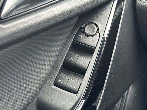 Used 2026 Chevrolet Equinox LT w/ Convenience Package II image 15