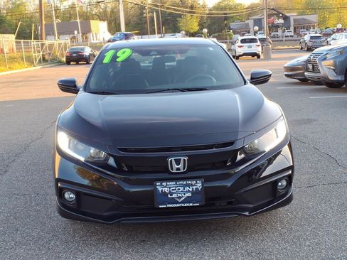 Used 2019 Honda Civic Sport image 2