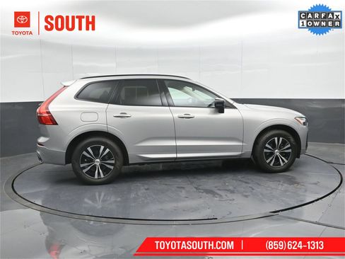 Used 2024 Volvo XC60 B5 Core image 3