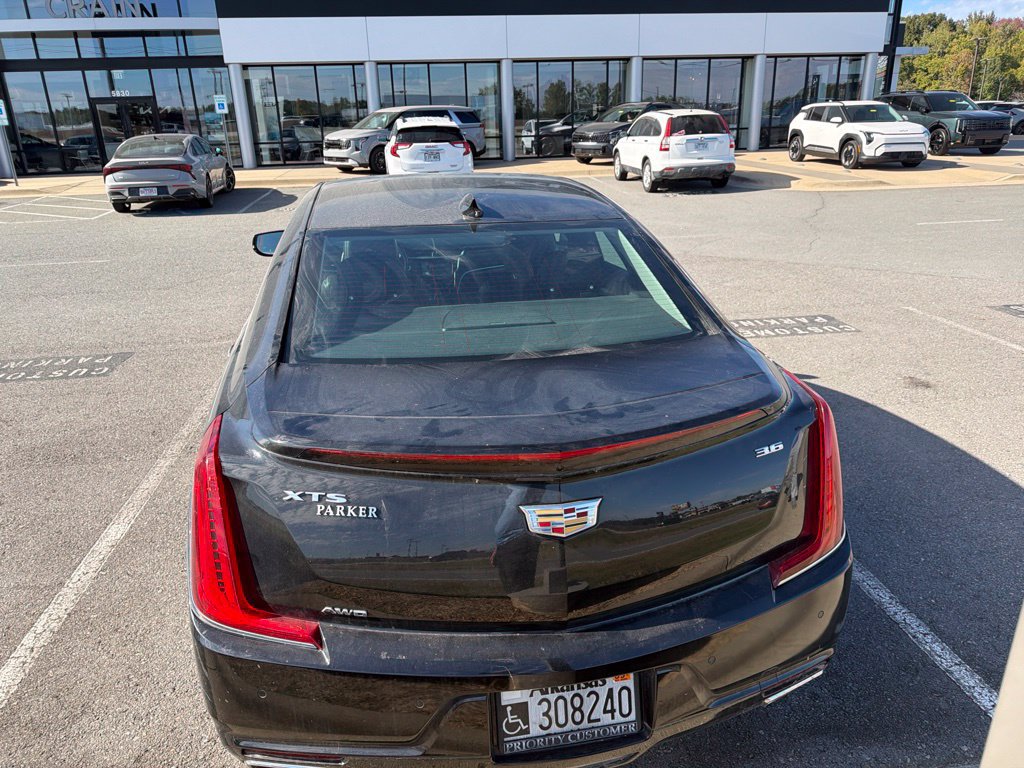 Used 2018 Cadillac XTS Luxury AWD/4WD image 5