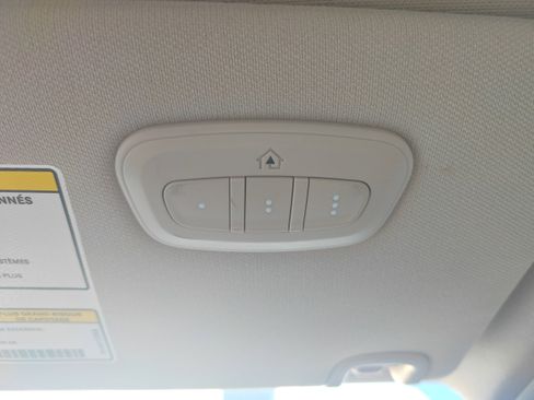 Used 2018 Jeep Cherokee Limited image 21