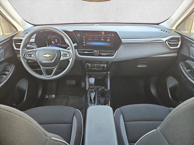 Used 2026 Chevrolet TrailBlazer LT FWD image 16