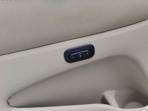Used 2017 Jeep Grand Cherokee Limited RWD image 15