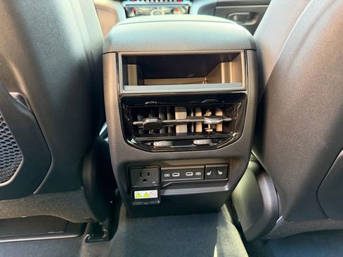 New 2026 Jeep Grand Cherokee Limited w/ Limited Altitude Package AWD/4WD image 25