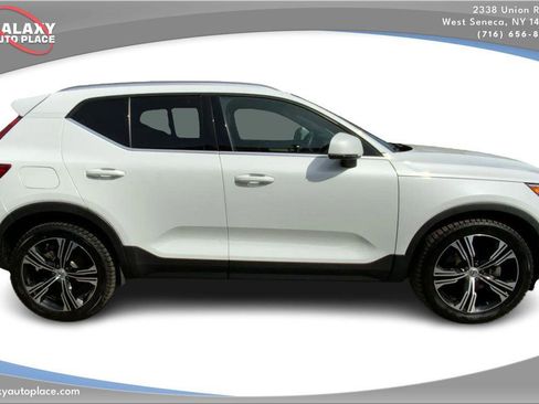 Used 2020 Volvo XC40 T5 Inscription image 4