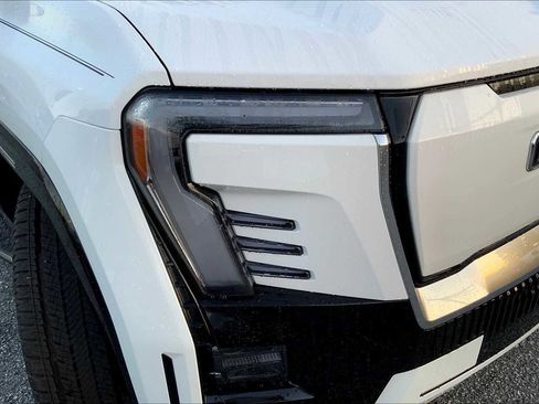 New 2025 GMC Sierra EV Denali image 13