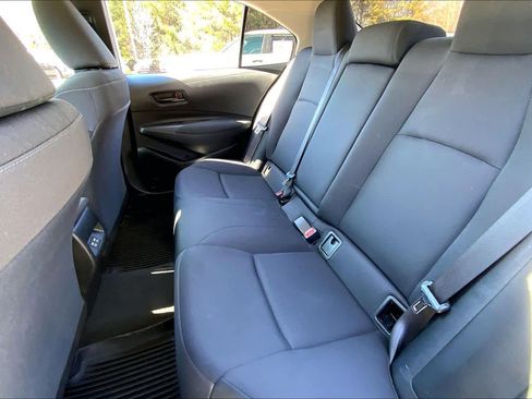 Used 2023 Toyota Corolla LE image 20