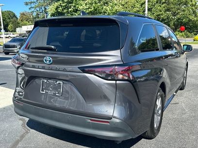 Used 2025 Toyota Sienna XLE