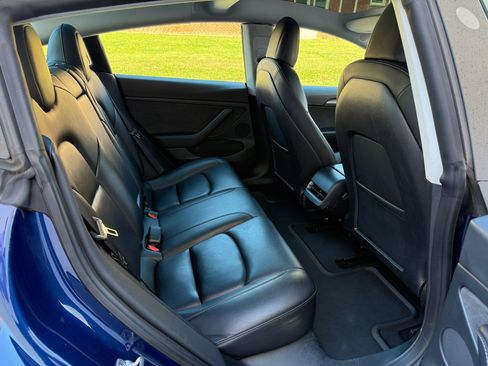 Used 2023 Tesla Model 3 Standard Range image 18