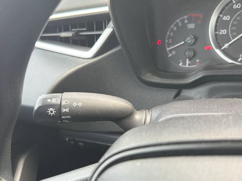 Used 2022 Toyota Corolla LE image 24