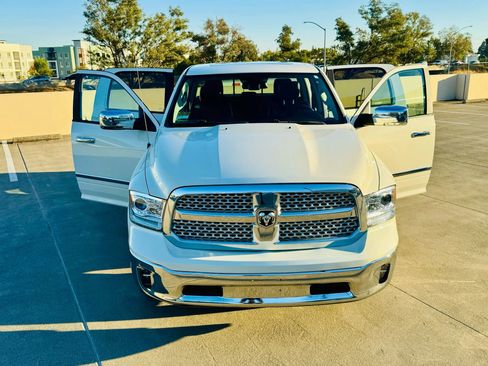 Used 2018 RAM 1500 Laramie image 29