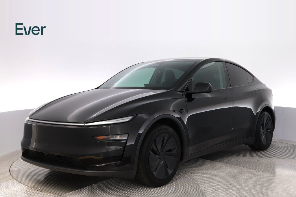Used 2026 Tesla Model Y AWD image 2