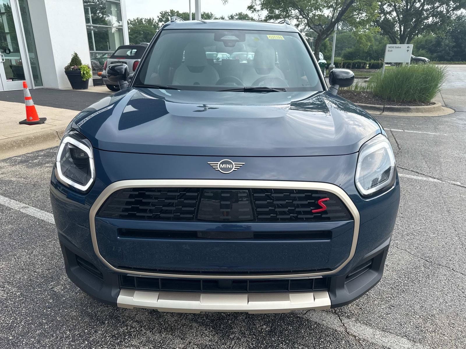 Certified 2025 MINI Cooper Countryman S AWD/4WD image 2