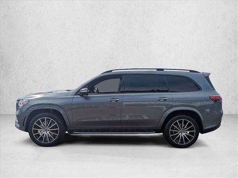 Used 2023 Mercedes-Benz GLS 450 4MATIC image 9