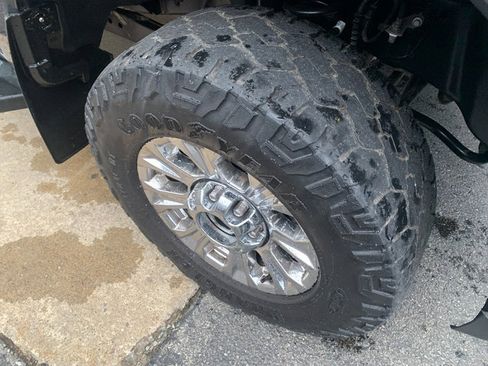 Used 2019 Ford F350 XLT w/ XLT Premium Package image 8