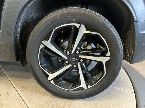 Used 2021 Chevrolet TrailBlazer RS w/ Sun and Liftgate Package FWD image 26