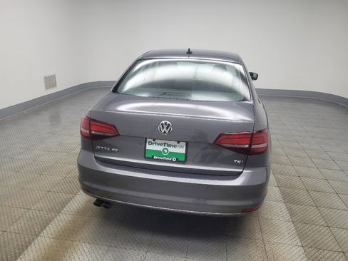 Used 2017 Volkswagen Jetta SE FWD image 7