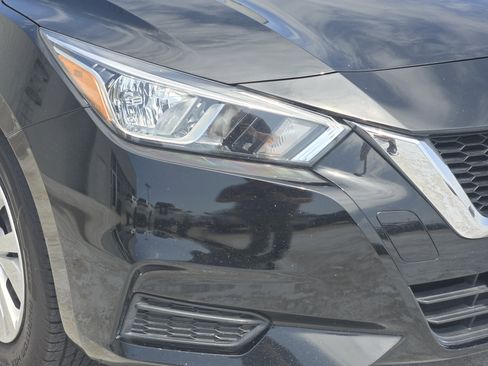 Used 2021 Nissan Versa S FWD image 10