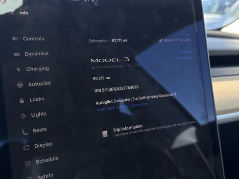 Used 2020 Tesla Model 3 Standard Range Plus image 11