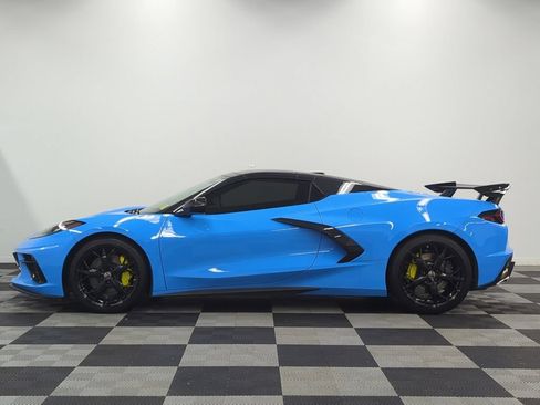 Used 2021 Chevrolet Corvette Stingray Premium Conv w/ Z51 Performance Package RWD image 5