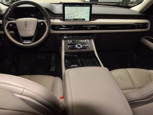 Used 2023 Lincoln Aviator Reserve w/ Equipment Group 201A AWD/4WD image 17