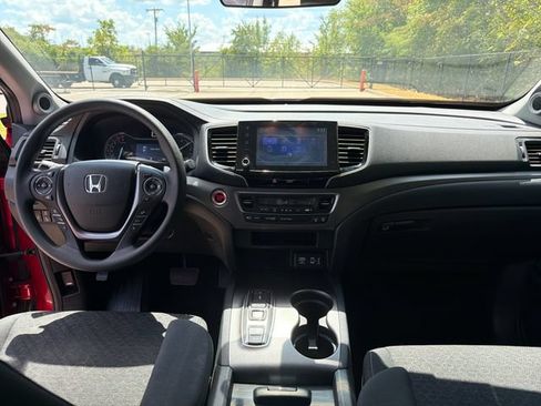 Used 2022 Honda Ridgeline Sport image 15