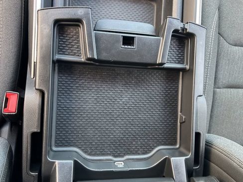 Used 2019 RAM 1500 Big Horn RWD image 14