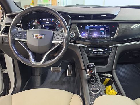 Used 2020 Cadillac XT6 Sport AWD/4WD image 2