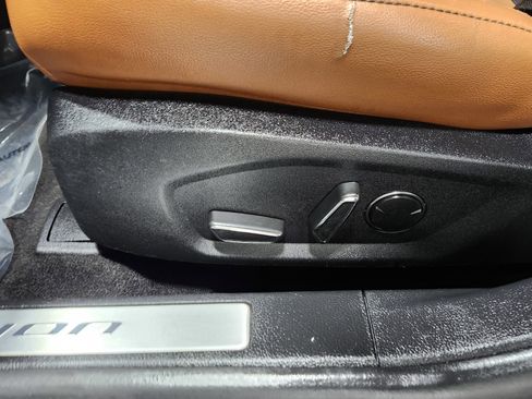 Used 2019 Ford Fusion Energi Titanium image 25