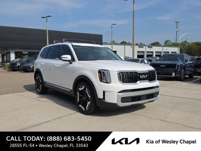 Certified 2025 Kia Telluride EX