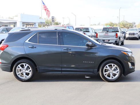 Certified 2020 Chevrolet Equinox LT image 9